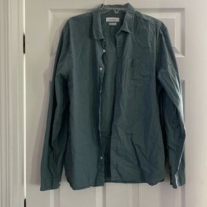 Men’s long sleeve button up shirt